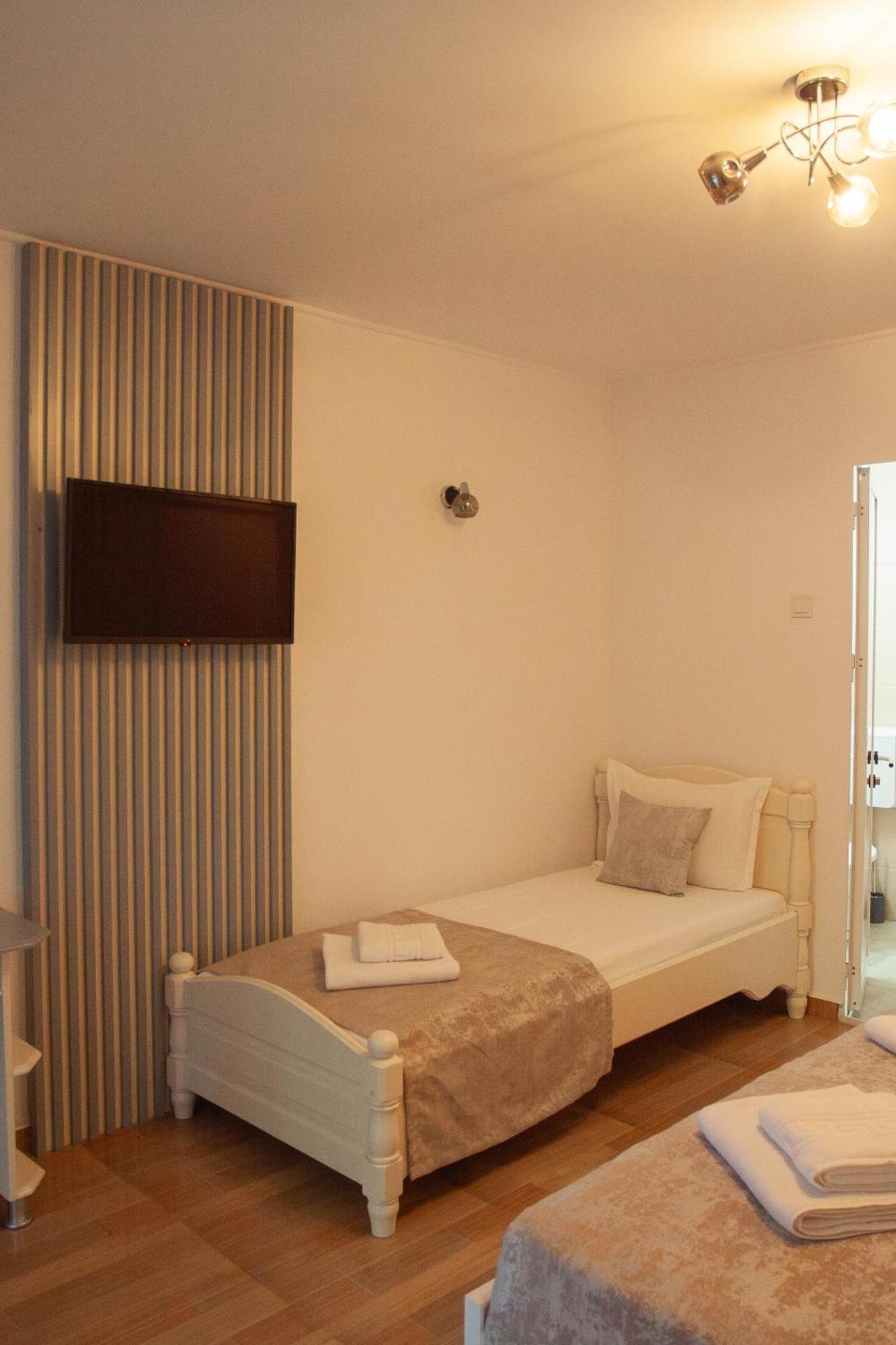 Steaua Apelor Family Guest house 4*